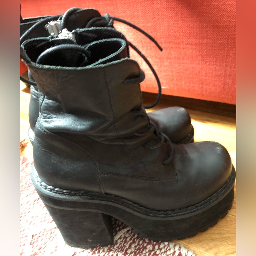 Unif Choke Boot 7